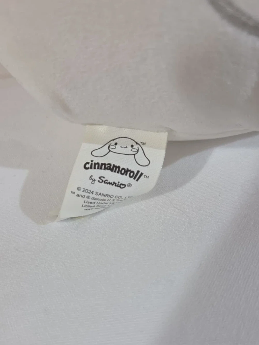 Cinnamoroll squishmallow plushie